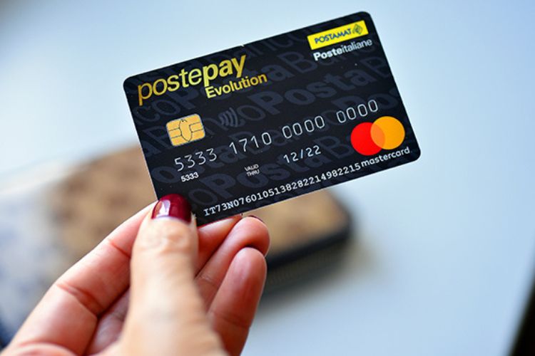 Come rinnovare postepay scaduta online o in ufficio postale | PrestitoQui